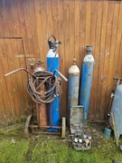 Komplet butli z palnikami oraz dodatkowe palniki, reduktory, wózek