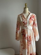 Nowa elegancka sukienka w jesienny wzór 