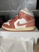 Air Jordan 1 Mid