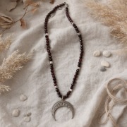 Piękny kobiecy naszyjnik z kamienia naturalnego