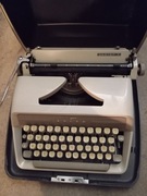 Stare maszyny do pisania.