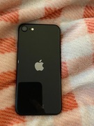 iPhone se 2020  + obudowy gratis 