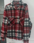 Kurtka w kratę Zara