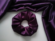 Gumka do włosów typu scrunchie fioletowa/śliwkowa