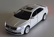 Volkswagen Passat 1:32 światła, otwierane elementu, dźwięk silnika. 