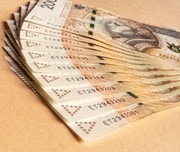 10 banknotów 200 zł UNC kolejne numery seryjne pakiet kolekcjonerski