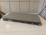 HP AdvanceStack 10Base-T Hub 16U J2611B