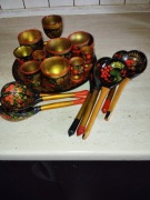 Chochłoma komplet naczyń