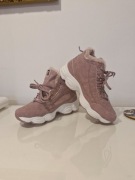 Buty sportowe na zimę r.38