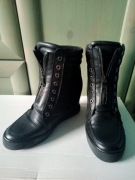 Venezia czarne skórzane koturny z zamkiem