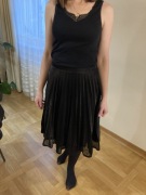 Czarna spódnica plisowana z połyskiem Vanessa Scott