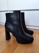 Czarne wysokie botki na słupku kwadratowy nosek 39 minimalistyczne retro