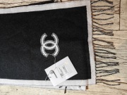 Czarny szalik z wełny Chanel