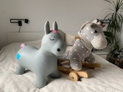 Konik jeździk 2w1 Kinderkraft szary 