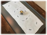 Bieżniki/ obrusy lniane, haft Richelieu