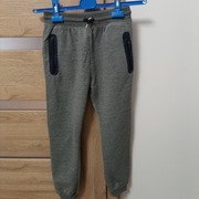 Spodnie dresowe chłopięce rozm.  146/152