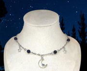 Naszyjnik Kosmiczna Magia Księżyc Gwiazdy szkło choker szklane koraliki