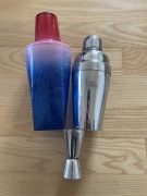 Zestaw barmański: shaker Bubba Gump + Shaker Wyborowa + miarka