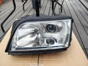 Audi A6 C4 Lampa przód lewa HELLA