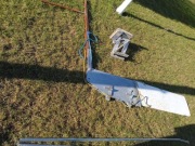 Maszt z wantami, bomem, oraz ster pantograf.