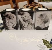 Brigitte Bardot ikona francuskiego filmu świecznik drewniany komplet 3 szt.