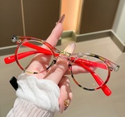 Okulary do czytania +3 wraz  z etui