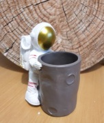 Przybornik kubek pojemnik kosmonauta