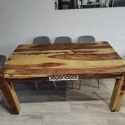 Duży stół drewniany