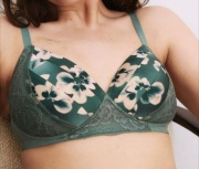 70F Ekskluzywny biustonosz pooperacyjny – Marks & Spencer, linia Rosie   