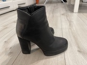 Botki lekko ocieplane na obcasie rozmiar 36