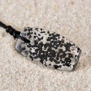 Back To Black | Naszyjnik z żywicy i brokatu mini wakeboard