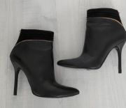 Firmowe Cudne botki GUESS roz 41
