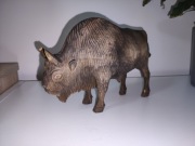 Figurka rzeźba żubr drewniany