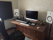 Biurko do studia, okleina orzech amerykański