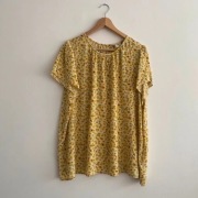 Żółta bluzka w kwiaty na lato z krótkim rękawem Lindex 2XL 46 plus size