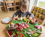 Panel Sensoryczny Wielkanoc – Sensory Box Montessori dla Dzieci