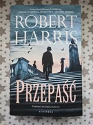 Robert Harris "Przepaść"