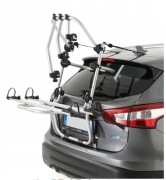 Bagażnik na rowery do samochodu na tylną klapę.
