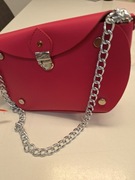 Torebka Batycki w czerwonym kolorze na łańcuszku 