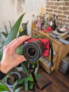 Canon EOS M czerwony + 18-55 mm | stan idealny | w pełni sprawny | komplet