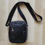 Torebka listonoszka Tommy Hilfiger saszetka Calvin Klein Guess Lacoste