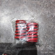 Sprężynki do klapy bagażnika 