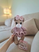 Pluszowy miś uszatek na szydełku handmade wielkanoc naturalna zabawka 