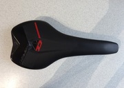 SIODEŁKO MERIDA EXPERT CC RACE 279 X 138 MM 228 g czarno-czerwone