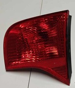 Lampa Tylna Bagażnika Lewa Audi A4 B7 (mała część)     965 160