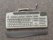 Klawiatura A4TECH (niemiecki układ klawiszy) PS2 (RETRO) 