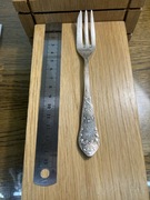 widelec 1 szt mały 150 mm hefra met 60 posrebrzany prl wzor romanski