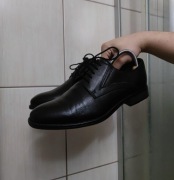 Męskie półbuty 40 Max Harris wizytowe w czarnym kolorze wykonane prawdopodo