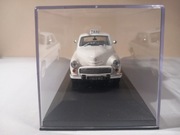 WARSZAWA 203 TAXI 1:43 w gablotce