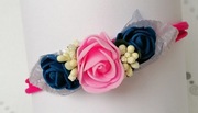 Opaska do włosów urodziny wesele gumka różyczki róże piankowe roczek